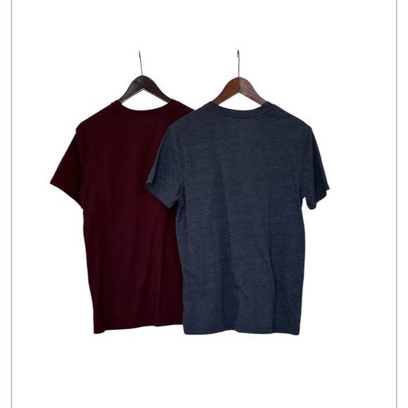 2 Men’s Basic T shirts (1) Navy and (1) Mauve Goodfellow & Co, size Medium - Picture 3 of 10